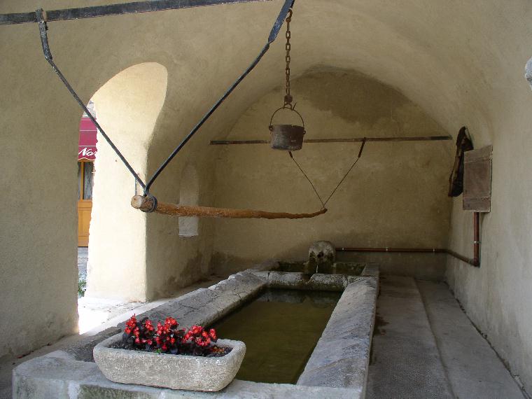 Lavoir sous la place du château