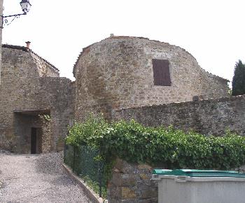 Porte ouest semi-ronde du barri